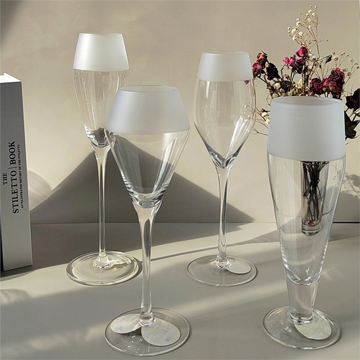 Conjunto de copos de vidro Tulip Cup